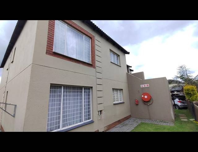 2 BEDROOM APARTMENT FOR SALE IN TWEE RIVIERE LIFESTYLE ESTATE
